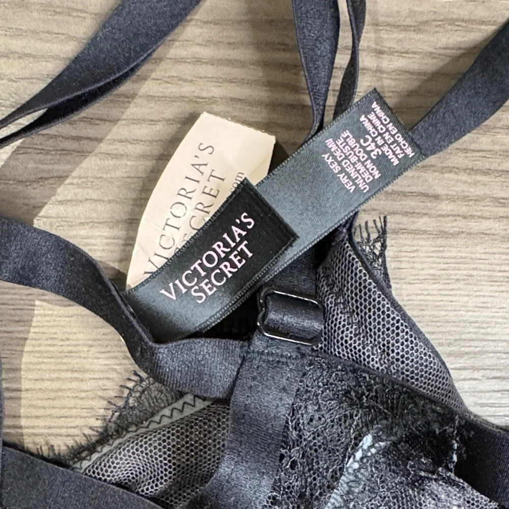 Victoria's Secret Elegant Black Sheer Bra